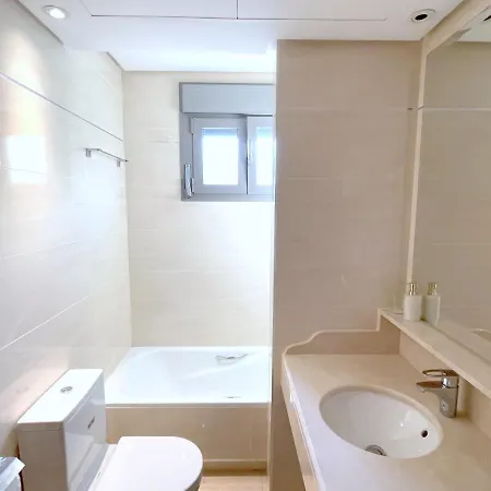 Brand New Modern 2 Bdrms Duplex Penthouse . Sea Views. 3 Min Walk To Beach!