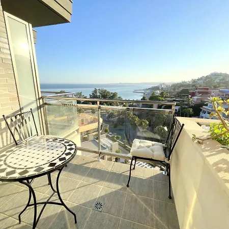 Brand New Modern 2 Bdrms Duplex Penthouse . Sea Views. 3 Min Walk To Beach! *